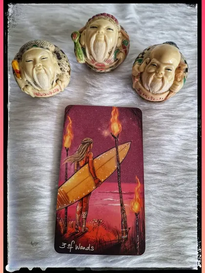 If you chose card 2 for September, the 3 of Wands, your month is about expansion and looking ahead. This often signifies travel, freedom, and waiting for your plans to come to fruition.