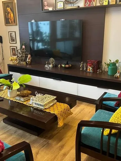 A closer look at the yellow macrame cushion cover and matching table runner in my client's home.