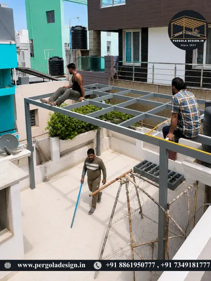 Another shot of our team working on the glass pergola frame, ensuring every measurement is exact. This meticulous work is crucial for a perfect and secure glass installation.