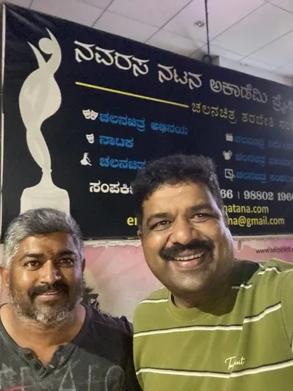 Met Malur Srinivas master near his acting and dance school in Sadashivanagar. We had a nice chat over coffee.