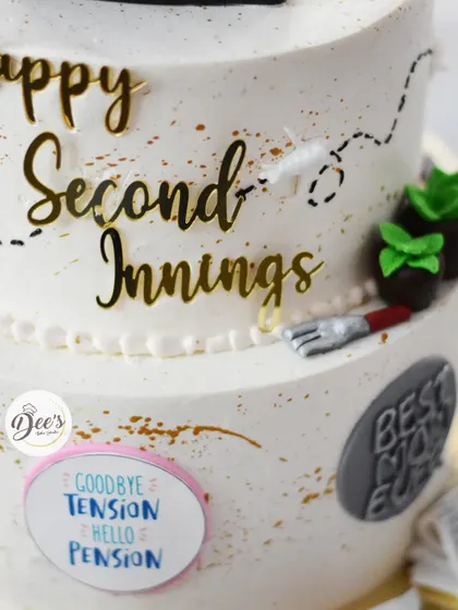 The "Happy Second Innings" message is a perfect way to celebrate retirement.