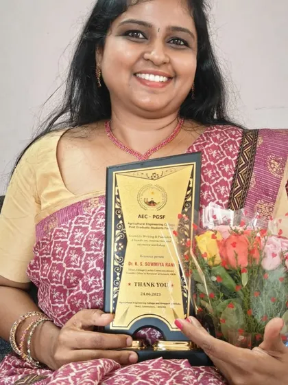 It's always a joy to be recognized for the work I love. Receiving this token of appreciation after a session at Tamil Nadu Agricultural University reminds me of the impact we can create when we share knowledge with enthusiasm and honesty.