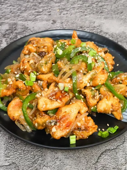 A plate of my delicious Veg Salt and Pepper. A light and crispy starter that's full of flavour from fresh vegetables and simple seasonings.