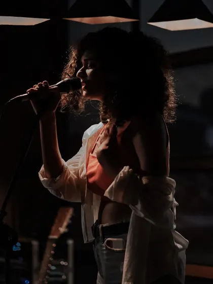 A silhouette shot from the Uddchalein Tour support slot. The lighting was so moody and perfect for a soulful acoustic set.