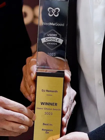 A close-up of the WedMeGood Users' Choice Award. This is a symbol of my commitment to quality, professionalism, and creating unforgettable dance floor memories.
