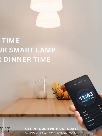 Set the perfect mood for dinner time by scheduling your smart lamp. You can program the light to turn on automatically, creating a warm and inviting dining atmosphere every evening.