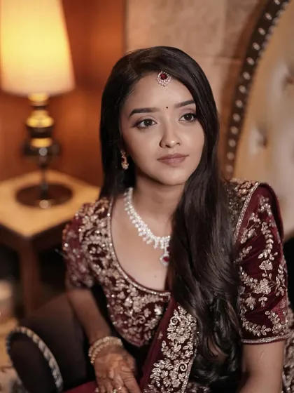Chaithanya looking absolutely stunning for her reception. We opted for a minimal, dewy look with soft wavy hair and matte eyes, just as she wanted.