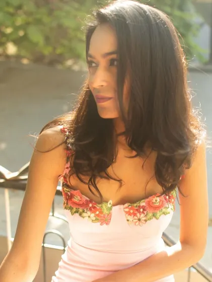 Embracing self-care and soaking in the sunshine during a photoshoot. A positive mindset is everything.