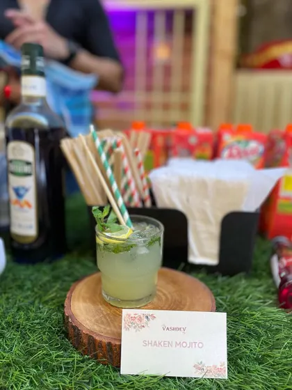Our Shaken Mojito is a perfectly balanced mix of mint and lime. It's a timeless classic that we prepare fresh at our live mocktail bars to energize your guests.