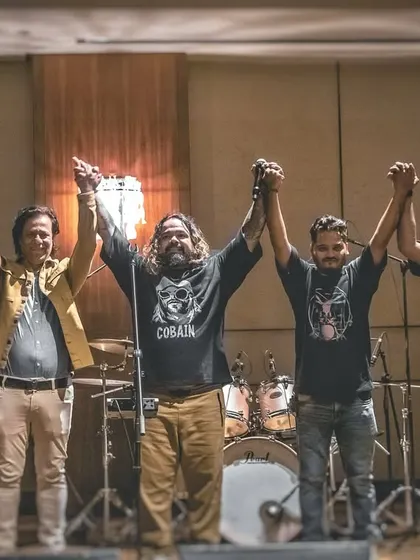 The final bow after an unforgettable night with the Shapoorji Pallonji team. That's us, the whole band fam, with the MD who joined us on stage.