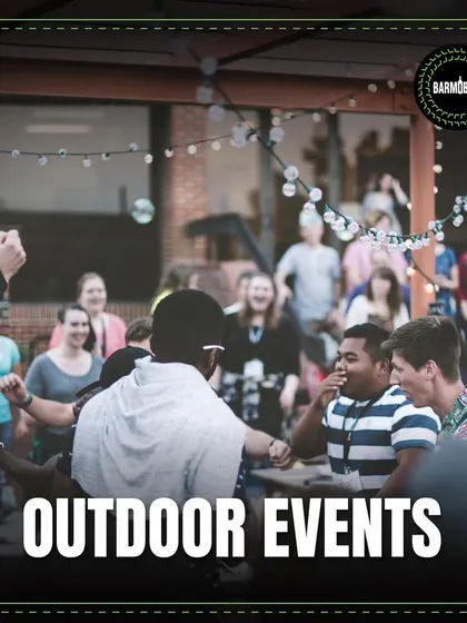 We are fully equipped to handle outdoor events, bringing the same level of professional service to your terrace, lawn, or poolside party.