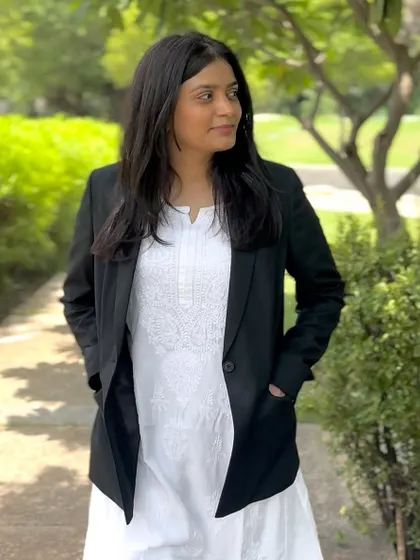 My professional demeanor is a blend of authority and approachability. I am here to be your strongest ally in the fight against cybercrime, providing expert legal services with a determined mindset.