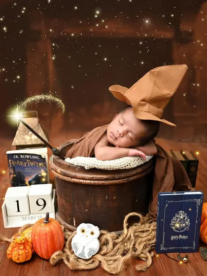 Another magical take on our Harry Potter theme. This little wizard is executing the perfect 'chin-on-hands' pose, dreaming of spells and adventures.