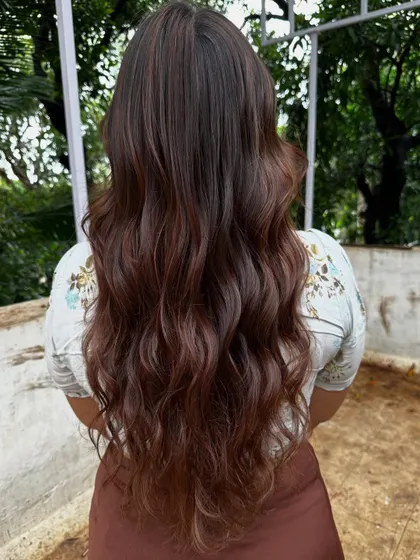 Another shot of her beautiful 'Ghar ki shaadi' hair.