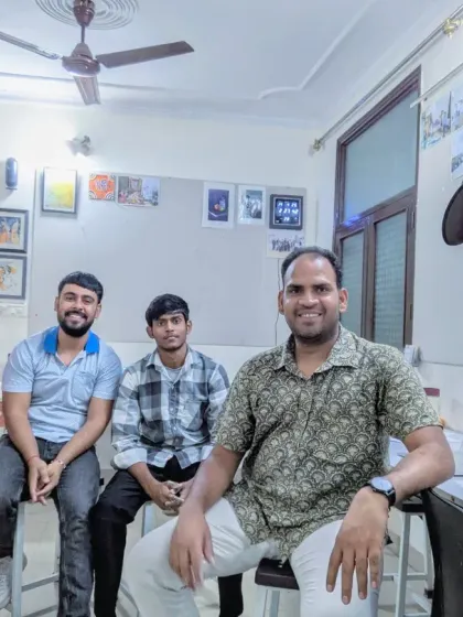 Another shot from my meeting with guest artist Birendra Kumar Yadav and my team. Hosting professional artists provides an invaluable learning experience for everyone.