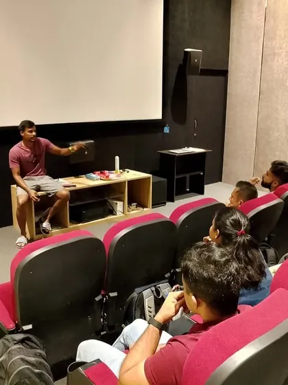 An interactive Q&A session during the internship orientation. I encourage an open dialogue to ensure every intern feels prepared for the challenges ahead.