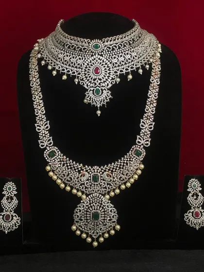 The complete CZ bridal set, including the choker, haram, and earrings. Renting this set gives you a perfectly coordinated, high-end look for your big day.