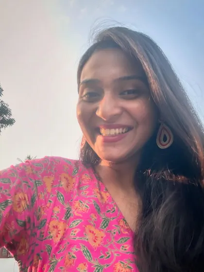 Another bright, smiling selfie from a sunny day.
