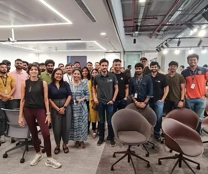 A final group photo with the amazing team at Jaguar Land Rover. Thank you for having me and for being such an engaged and welcoming audience.