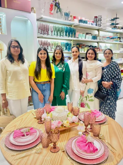 A group of smiling faces at my Nestasia workshop. We had a memorable time exploring interactive learning, styling tips, and DIY ideas to create beautiful table settings.