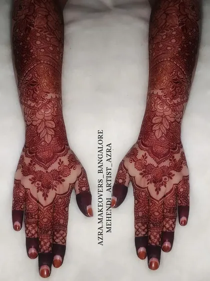 The beautiful dark red stain of a full bridal mehendi, a result of high-quality organic henna and proper aftercare.