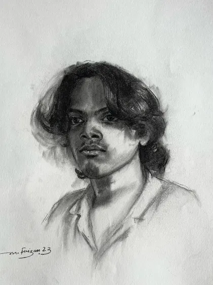 Another charcoal portrait study. I focused on capturing the volume and flow of the hair, using soft shading and sharp lines to create a realistic and engaging portrait.
