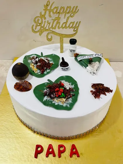 Another angle of the creative Paan cake, a perfect tribute to a classic Indian flavor.