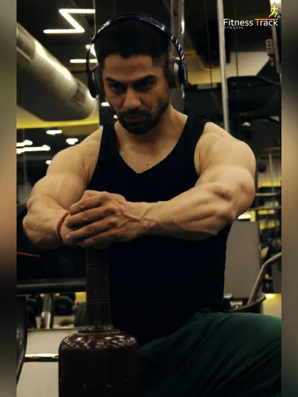 The body achieves what the mind believes. We help you build the mental fortitude required for competitive bodybuilding, where focus is just as important as muscle.