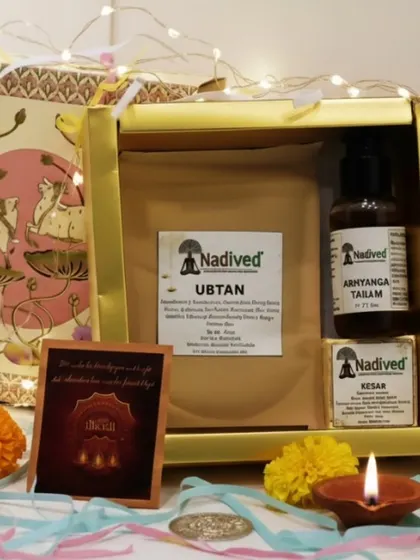 This is my Abhyanga Snan Rituals gift box, a complete head-to-toe wellness experience. It’s perfect for gifting or for bringing a traditional, nourishing self-care practice into your own home, especially during festive times.