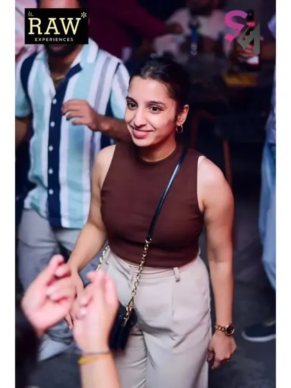 A guest dancing and enjoying the music. The vibe is always positive and full of energy.