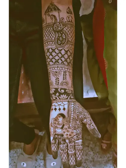 A duplicate image of the award-worthy bridal design from the competition.