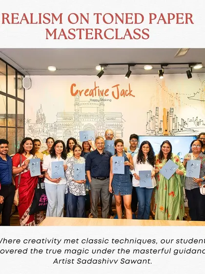 The proud graduates of my Realism on Toned Paper Masterclass, holding their certificates alongside the guest artist.
