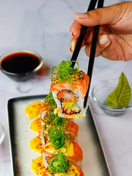 The same sushi roll, but this time photographed with bright, clean lighting. This versatile approach shows how I can adapt the mood of the photography to fit a brand's specific style, whether it's dark and elegant or light and fresh.