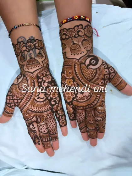 This design with jhumkis and a peacock is perfect for a bridesmaid or close family member who wants something detailed but not as heavy as a bridal design.
