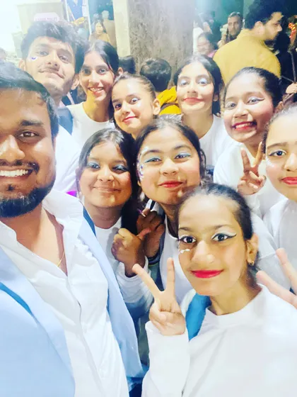 Capturing a fun selfie moment with the entire student group. These are the memories that make it all worthwhile.