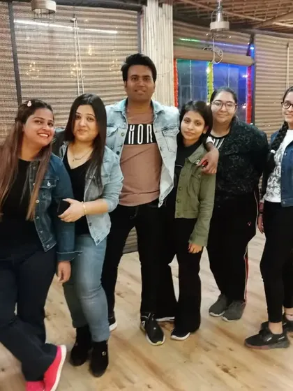 A group photo that shows the diversity of our adult batches, with students of all ages coming together to dance.