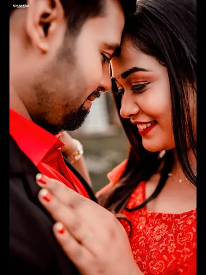 An intimate close-up that focuses on the connection between the couple. We guide you into poses that feel natural, capturing the quiet moments of love before the big day.