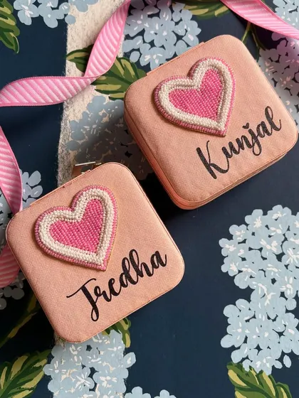 Matching personalised jewellery boxes for the bride's squad. These make a wonderful and practical bridesmaid gift.