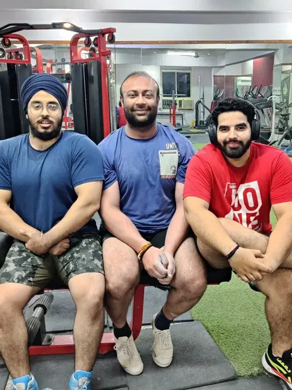 With a national and international champion. We are brothers in powerlifting.