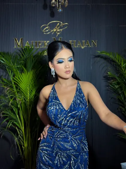 A close-up of the blue smokey eye, showing the beautiful blend of colors and the sharp winged liner.