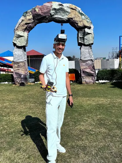 Ready to fly through an arch. I am always looking for interesting obstacles and paths to challenge my FPV skills.