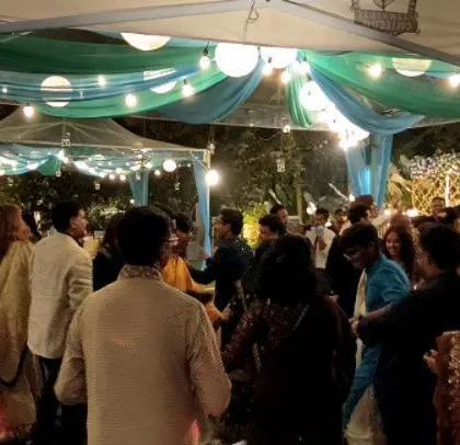 A wide shot of the beautiful outdoor wedding venue.