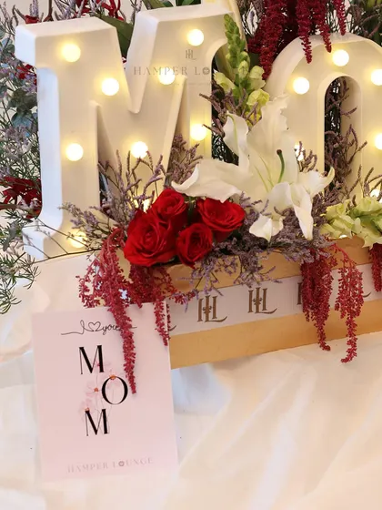 Another angle of the "MOM" hamper, with a personalized "I love you MOM" card, making the gift even more special.