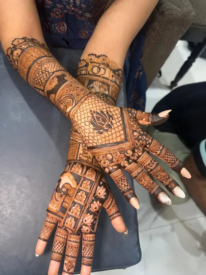 The back of the hands, featuring a beautiful lotus design, perfectly complementing the story on the front.
