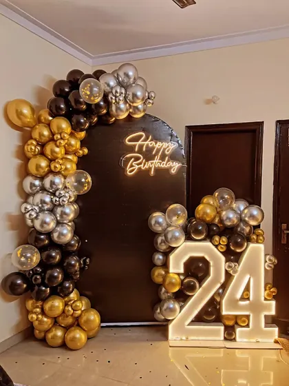 A complete look at the modern and sophisticated 24th birthday decor, perfect for a memorable celebration at home.