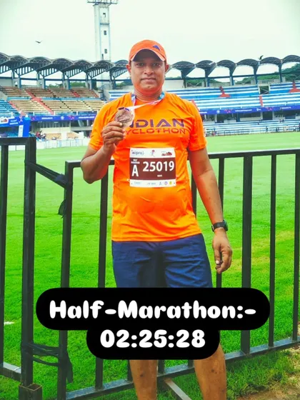 Celebrating a wave of achievements. Here are some of our runners after completing their debut half marathons and 10k races, with their finish times proudly displayed.
