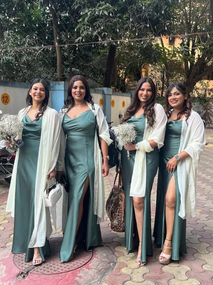 The bridesmaid squad! I had so much fun getting this group of lovely ladies ready. Coordinated, elegant, and ready to support their bride.