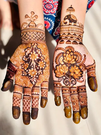 The same design, with the rich henna stain starting to develop.