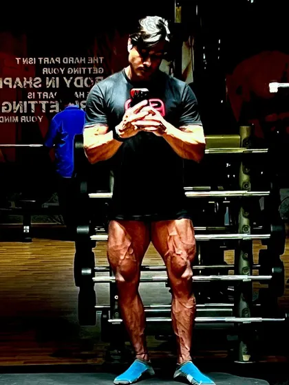 Everyone told me it's impossible to get here. A voice inside me said it is. This photo of my shredded legs is proof that you should only listen to your inner voice.