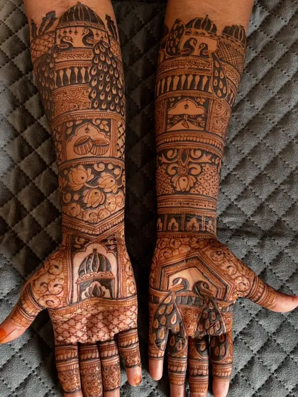 Another shot of the peacock bridal mehendi, showing the rich stain and the incredible detail in every element of the design.